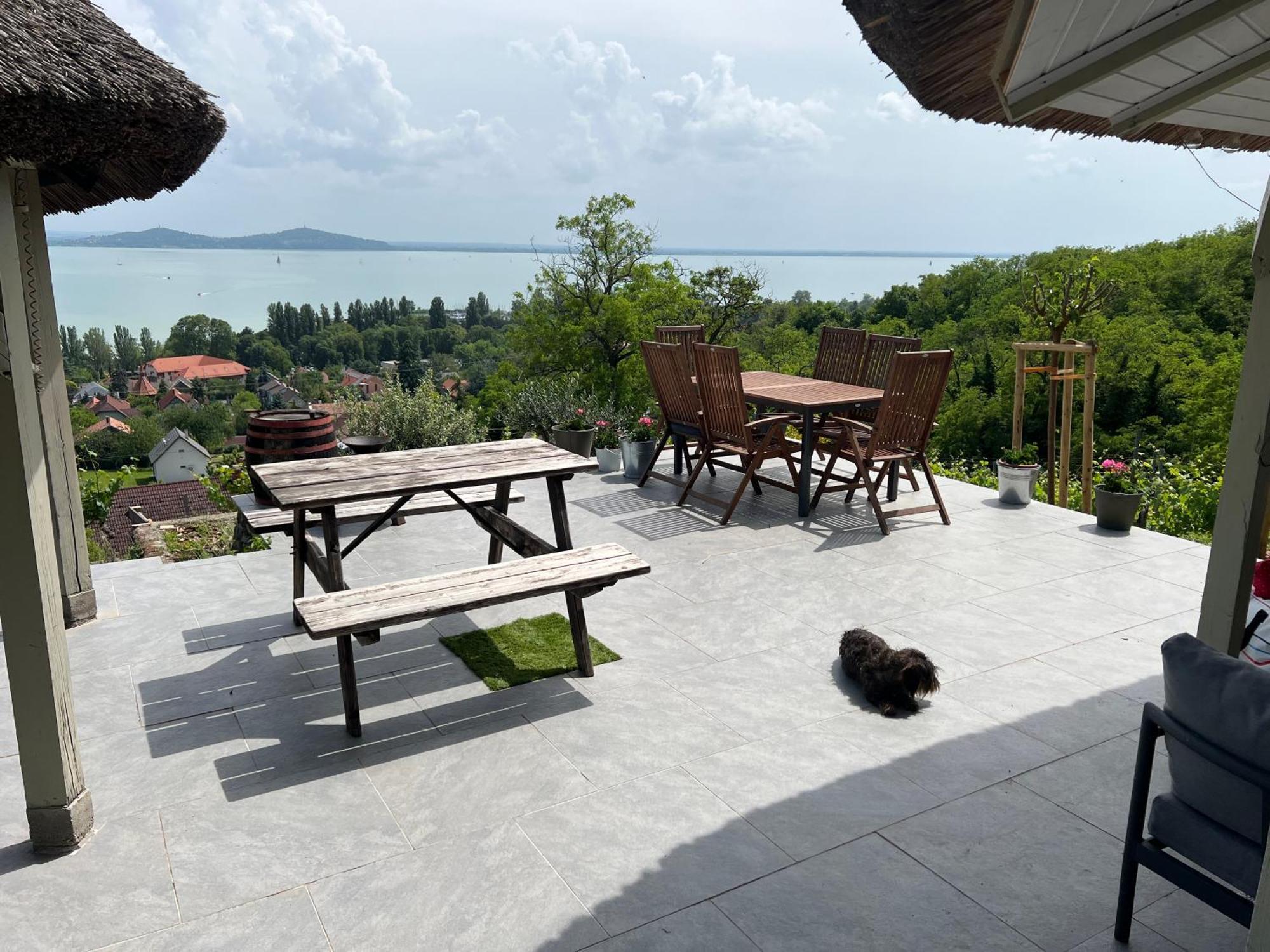 Panorama Apartmanhaz Badacsonytomaj Bagian luar foto